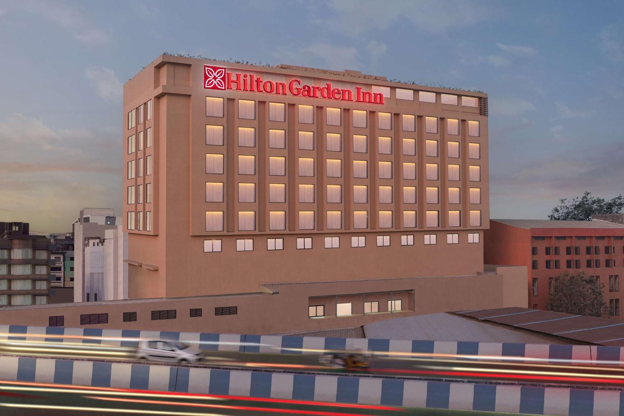 Hilton Garden Inn Surat City Centre Luaran gambar